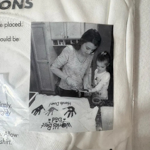 Words Best grandpa white T shirt Sz L with painting kit yellow, red & blue hand - Picture 3 of 7